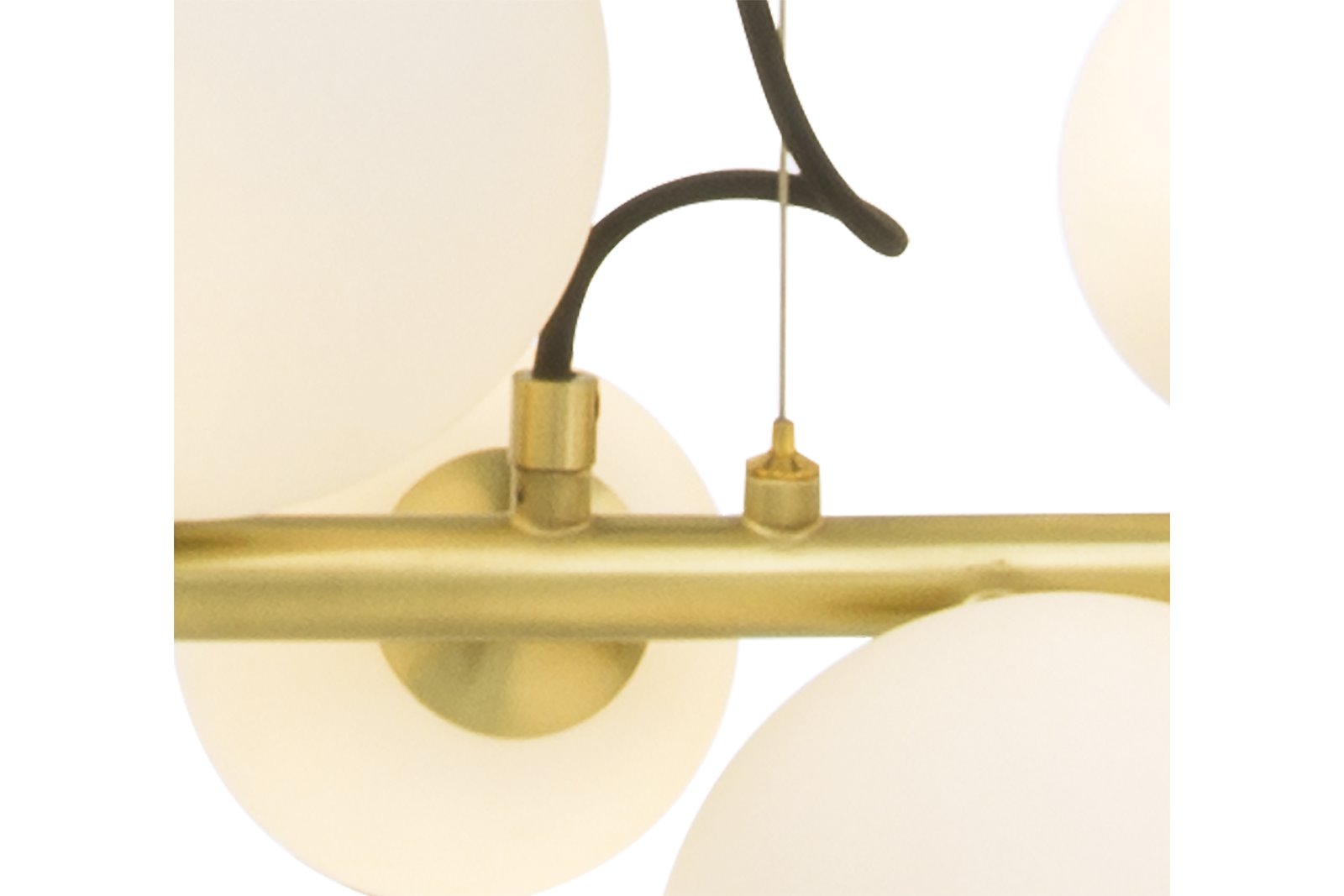 Molekyl taklampe Matt messing med opalhvite glass.