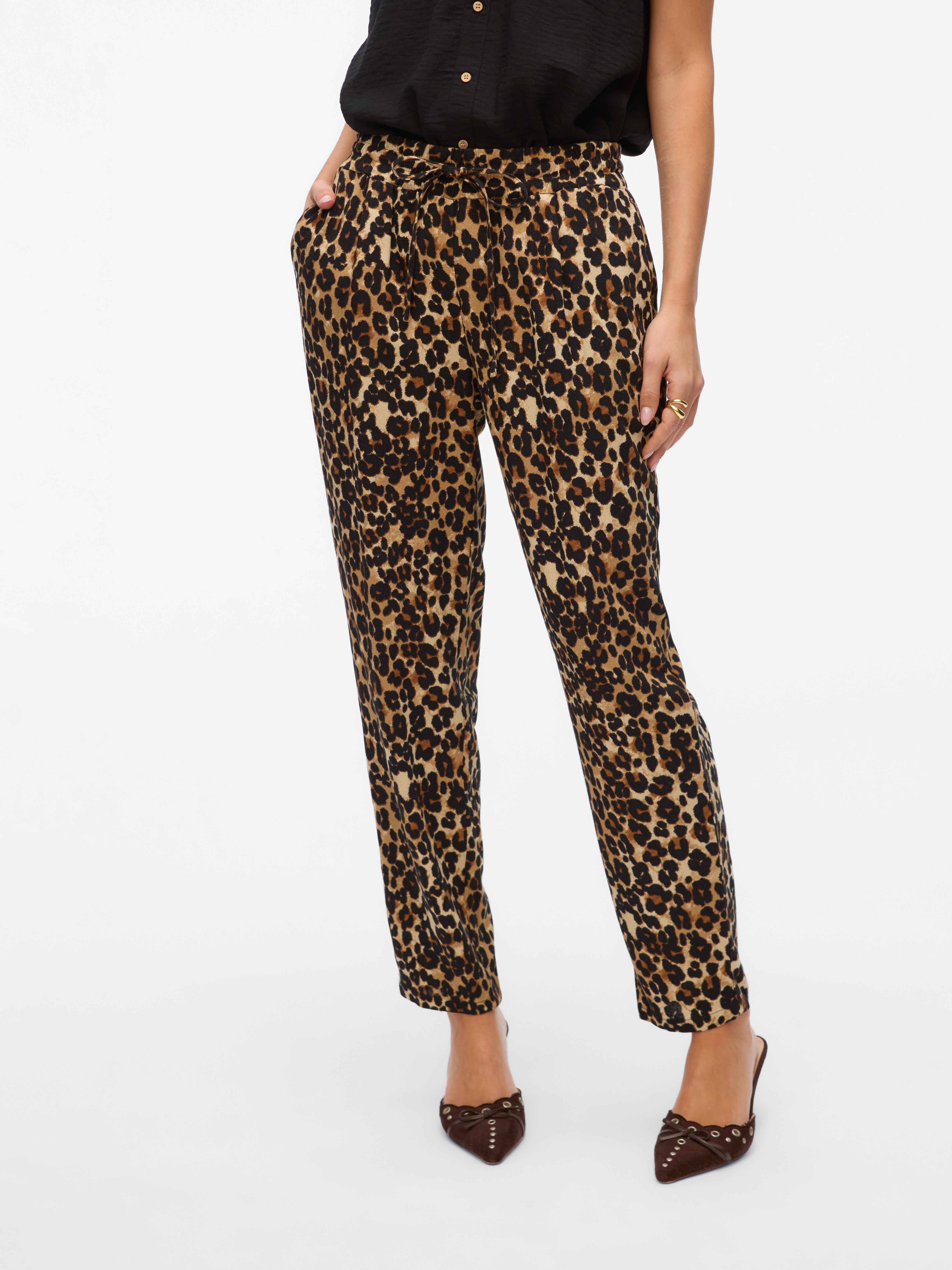 VMJESMILO Mid waist Broek