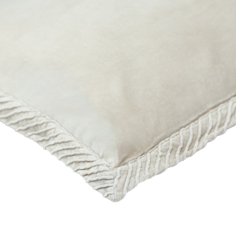 Sierkussen velours Tucked border natural 50x50 cm