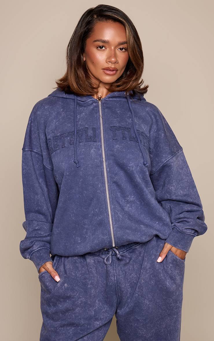 Bleu Marine Prettylittlething Shape Sweat À Casynthétiqueche Zippé Brodé Effet Délavé