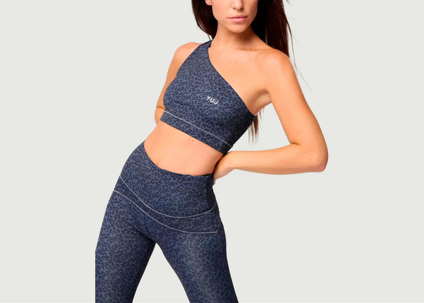 Brassière asymétrique Leoblue YUJ Paris