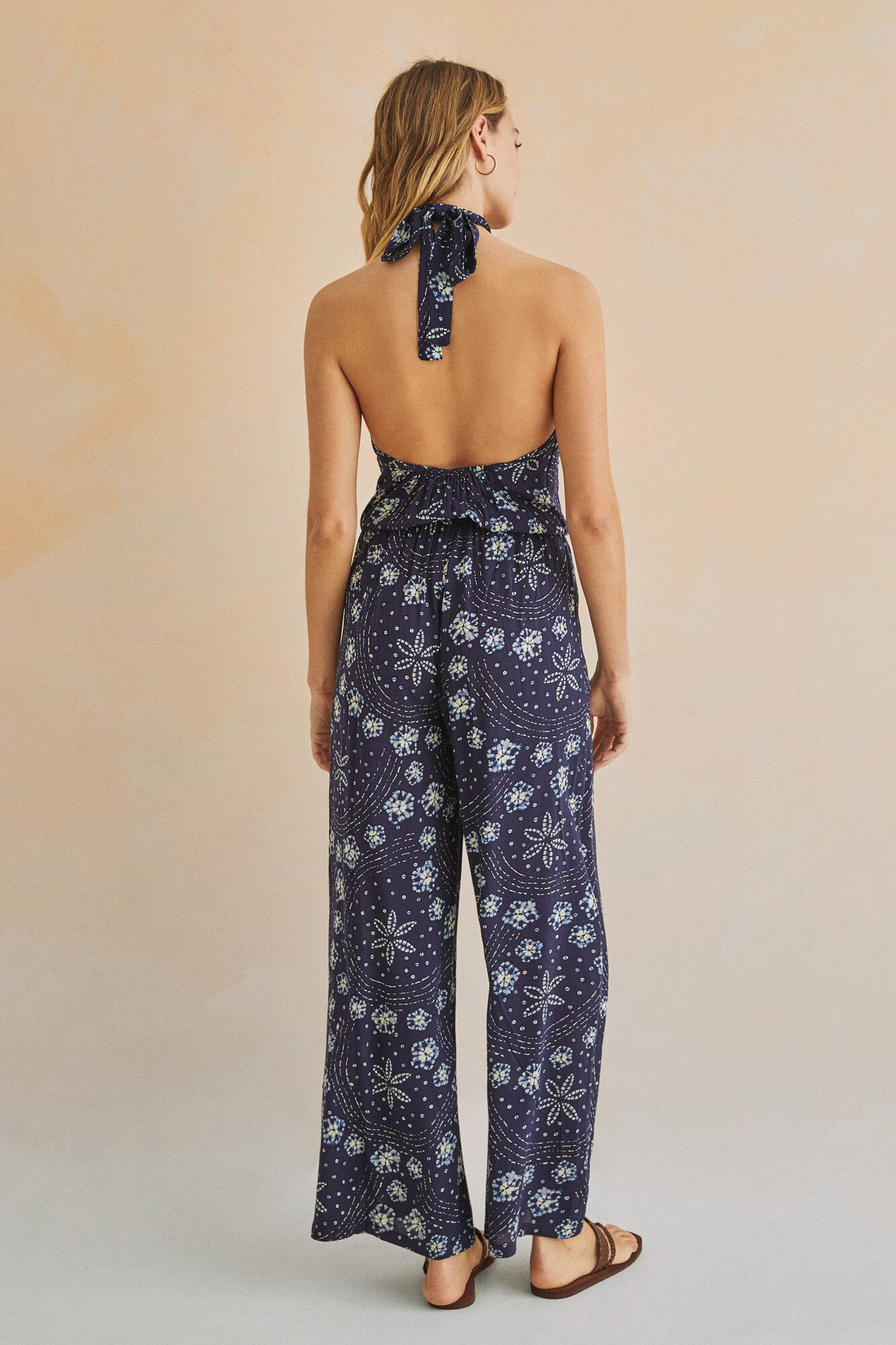 Macacão frente única estampado - estampa