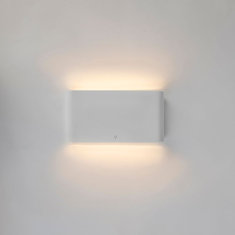 Moderne buiten wandlamp wit 17,5 cm incl. LED IP65 - Batt