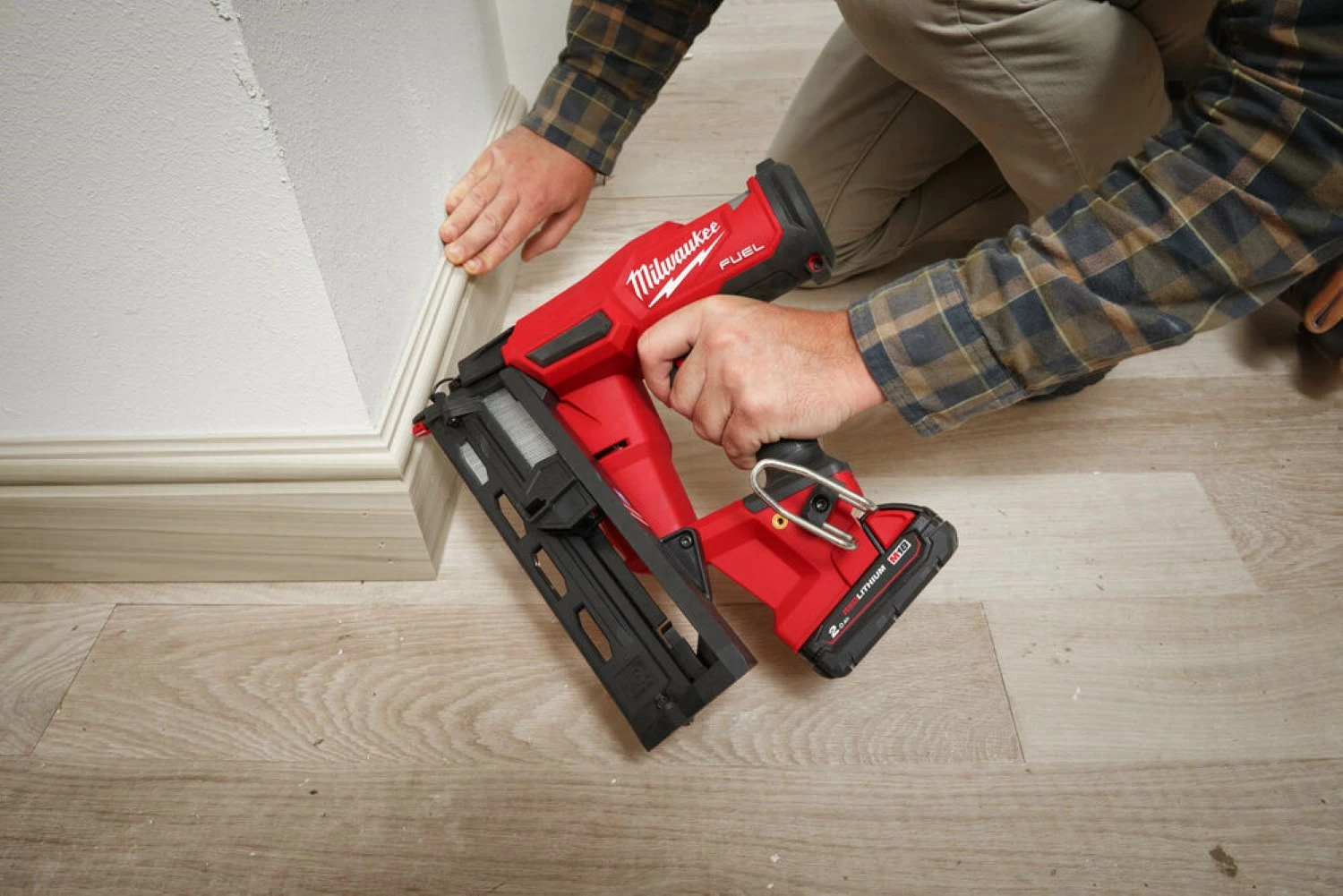 Milwaukee M18 FN16GA-202X 18V Li-ion Accu afwerktacker set (2x 2,0Ah) in HD Box
