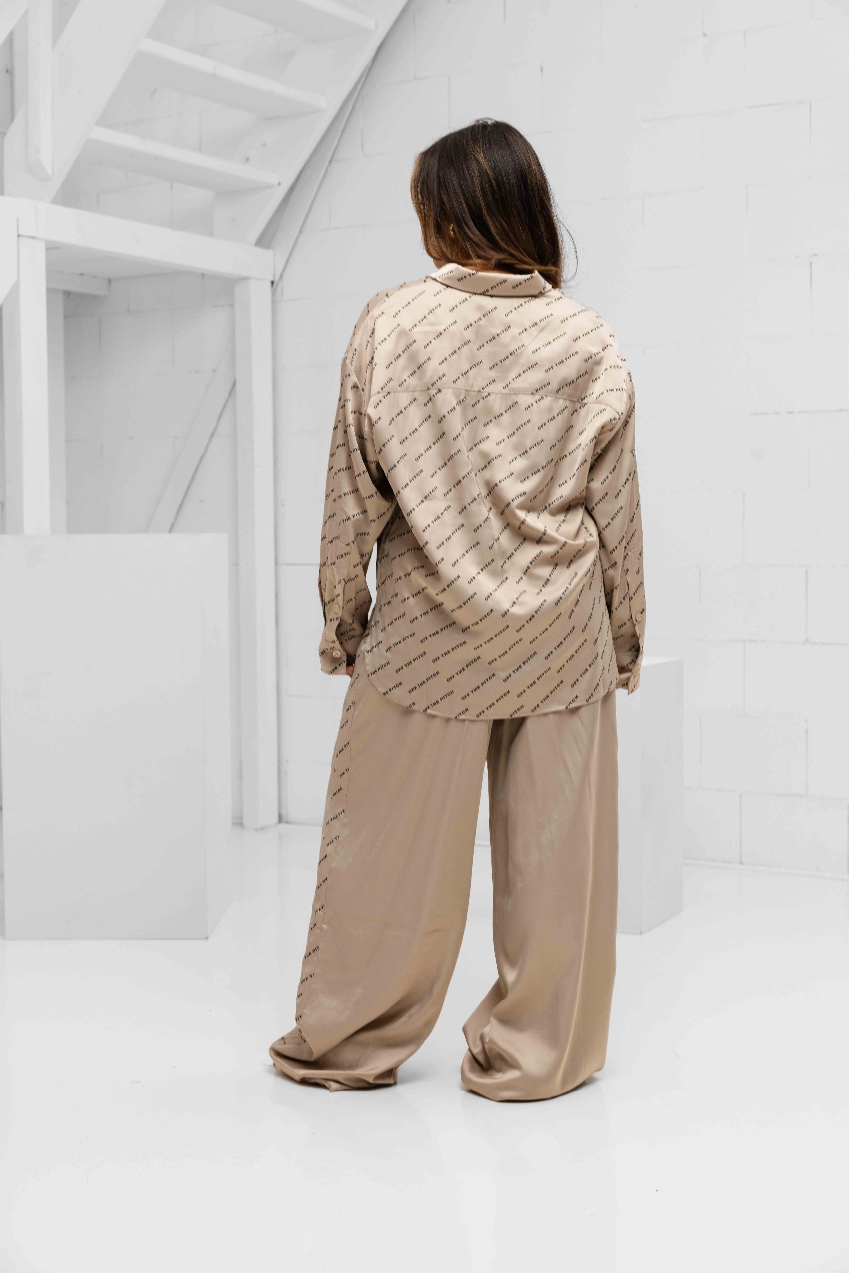 Off The Pitch Satin Paige Set Dames Lichtbruin