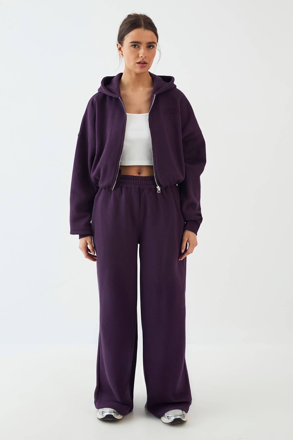Jogging DSGN Studio en Tissu Éponge avec Appliqué Coupe Droite