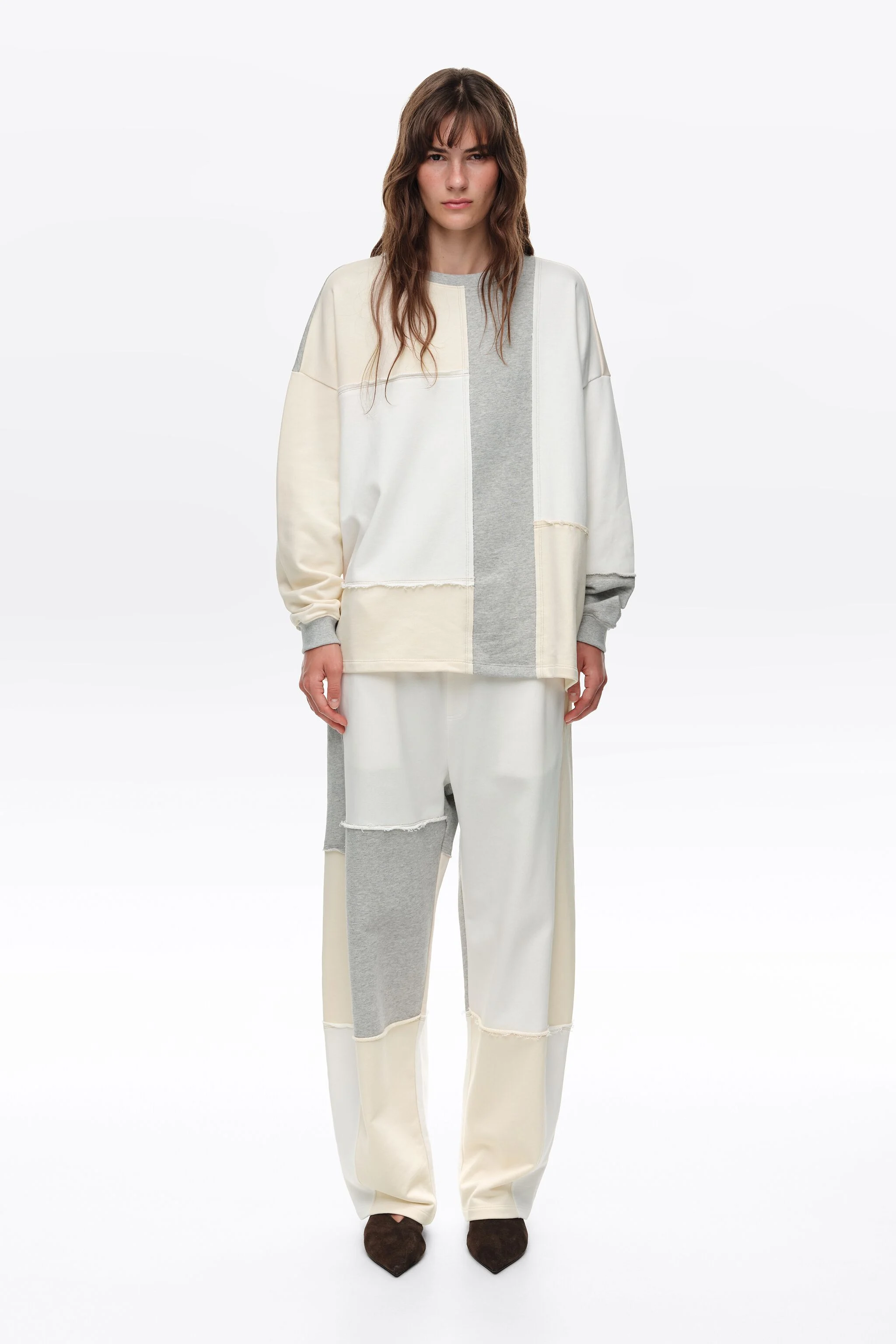 Moletom oversized de algodão com patchwork na cor marfim