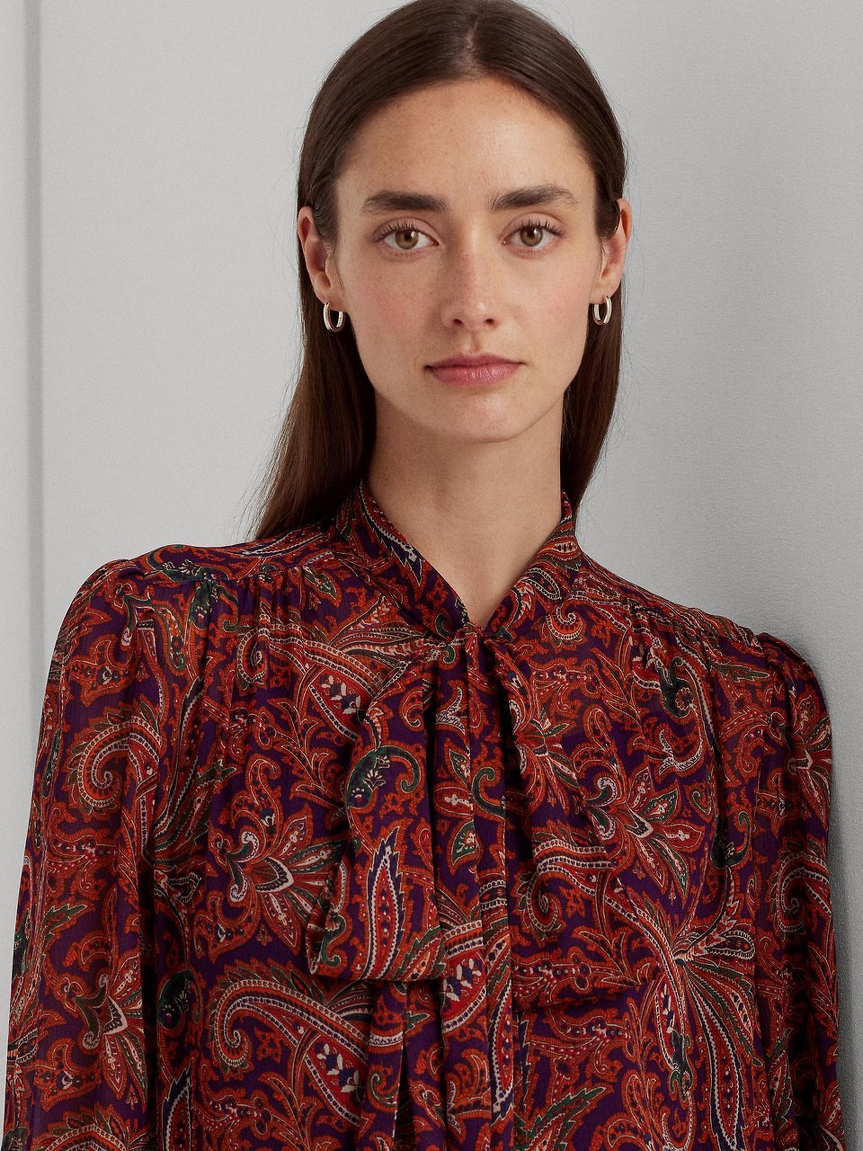 Bluse mit Stehkragen
