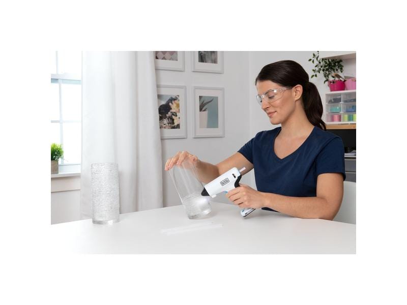 BLACK DECKER Heissklebepistole BCGL115-XJ ink. 20 Klebestif Klebepistole