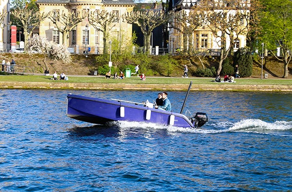 Romantische Bootstour auf dem Main in Frankfurt
