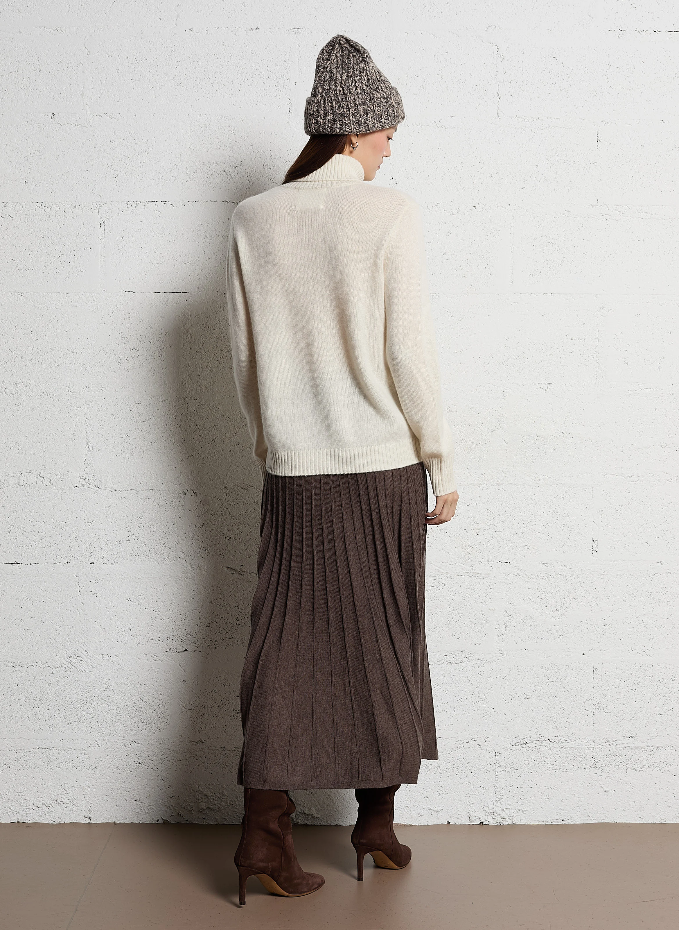 SWAN - Pull droit col roulé en cachemire | Beige