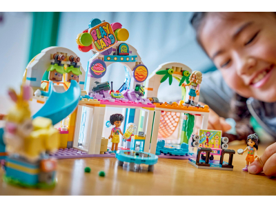 LEGO Binnenspeeltuin (42686)