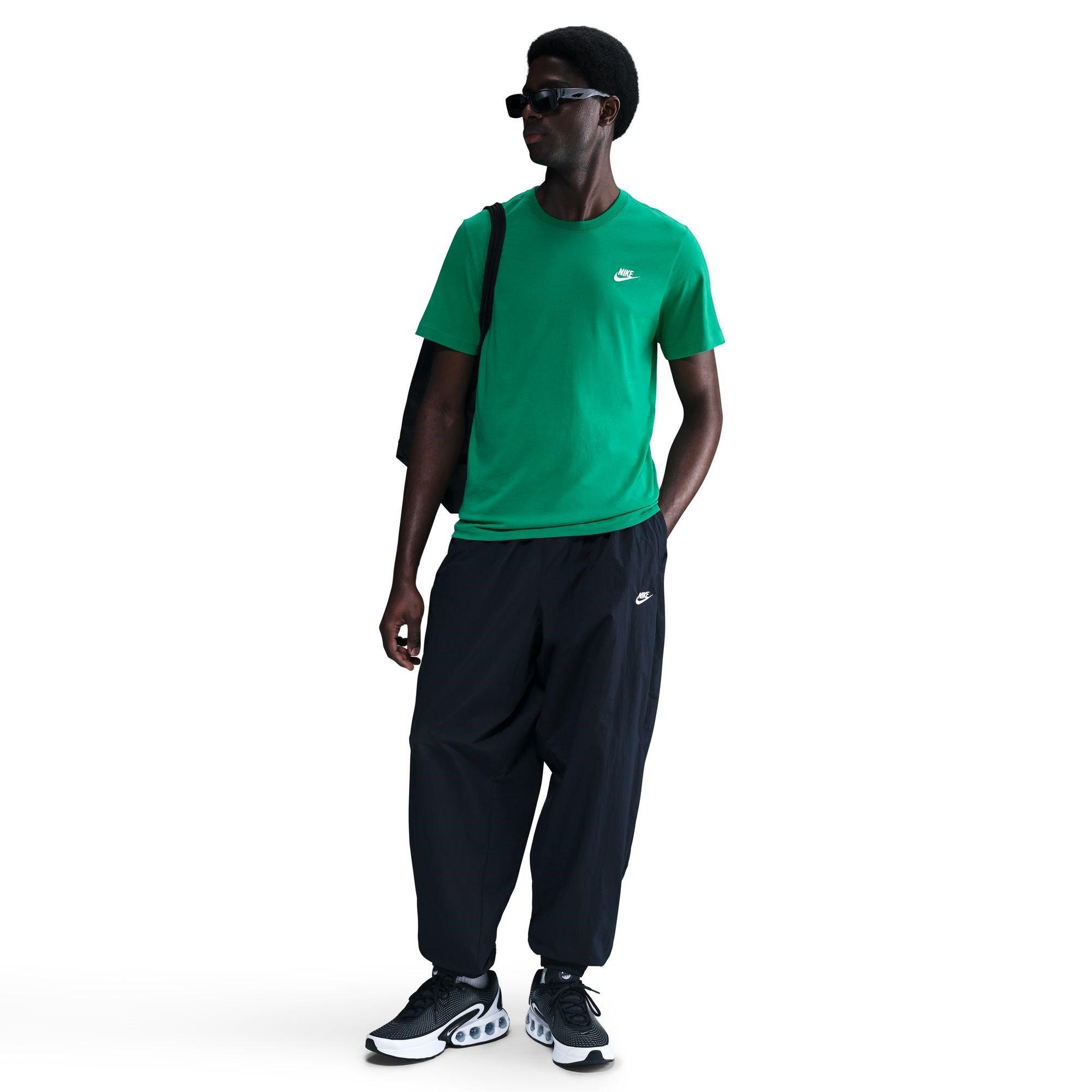 Nike Sportswear Club Men's T-Shirt