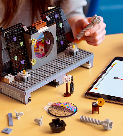 LEGO® Wednesday - Wednesdays und Enids Zimmer... 76781 - 750 Tei
