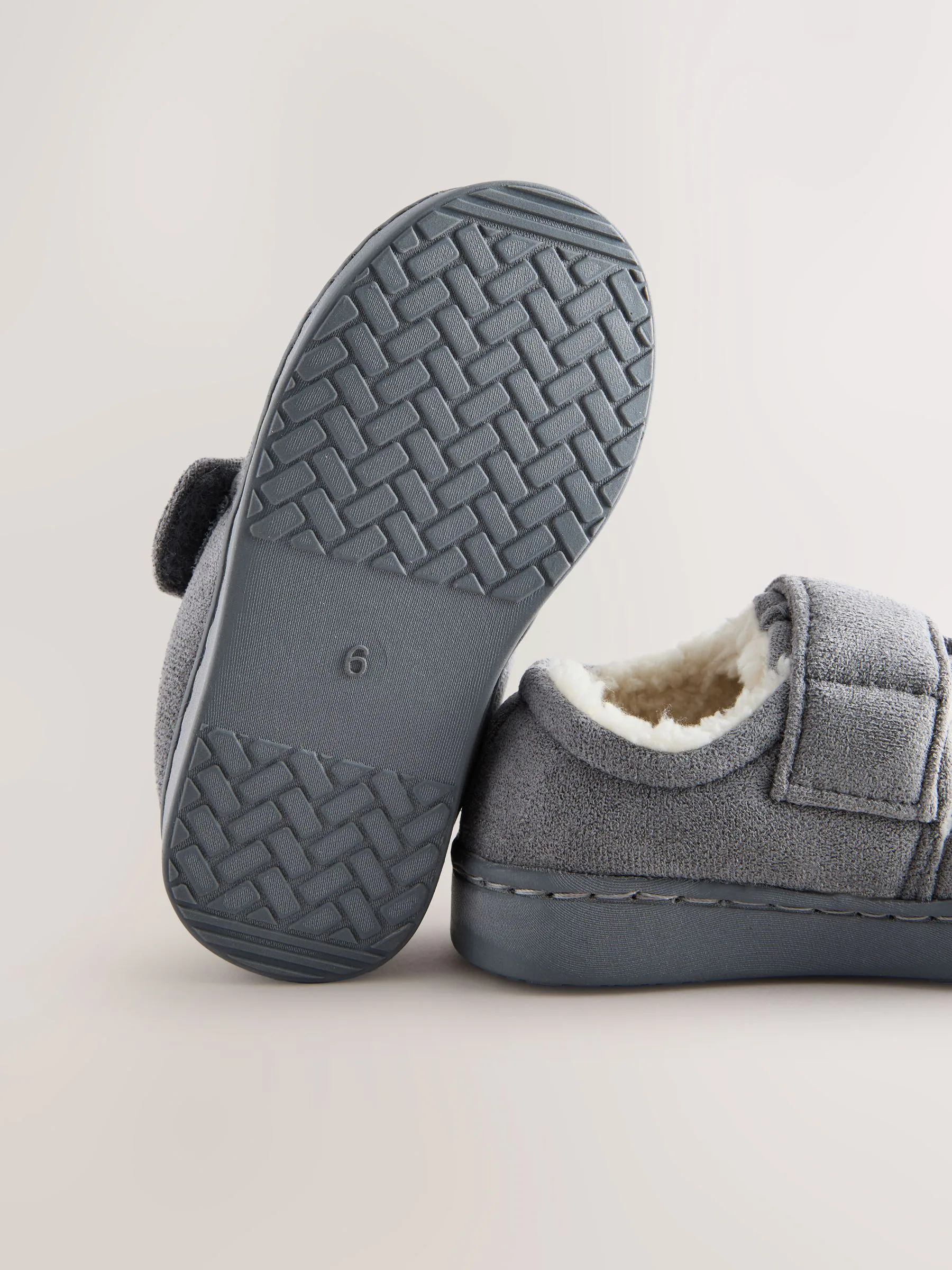 Grijs - Warm gevoerde pantoffels met kuipzool
