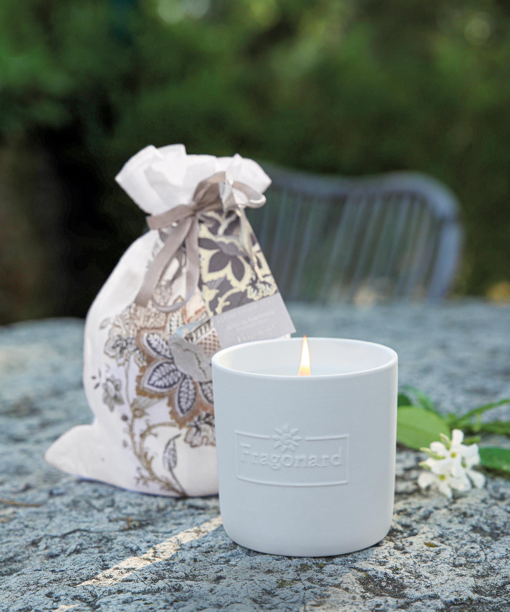 Bougie en pochon  Pot de porcelaine 200 g - Fleur d'oranger