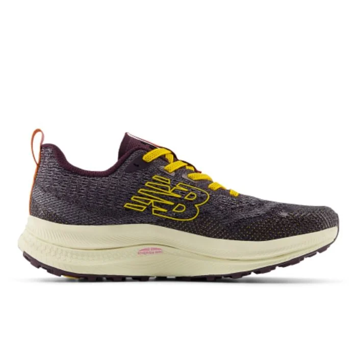 New Balance Dame Trailsko FuelCell SuperComp Trail Sort