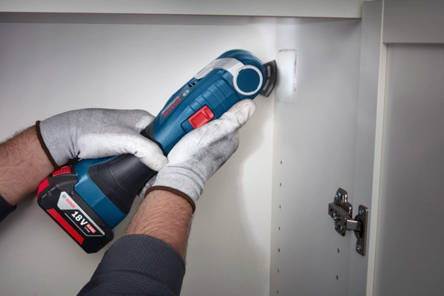 Bosch Professional  GOP 18V-34 Akku-Multi-Cutter, Basic    Oszillierendes Multifunktionswerkzeug mit Vibration Control