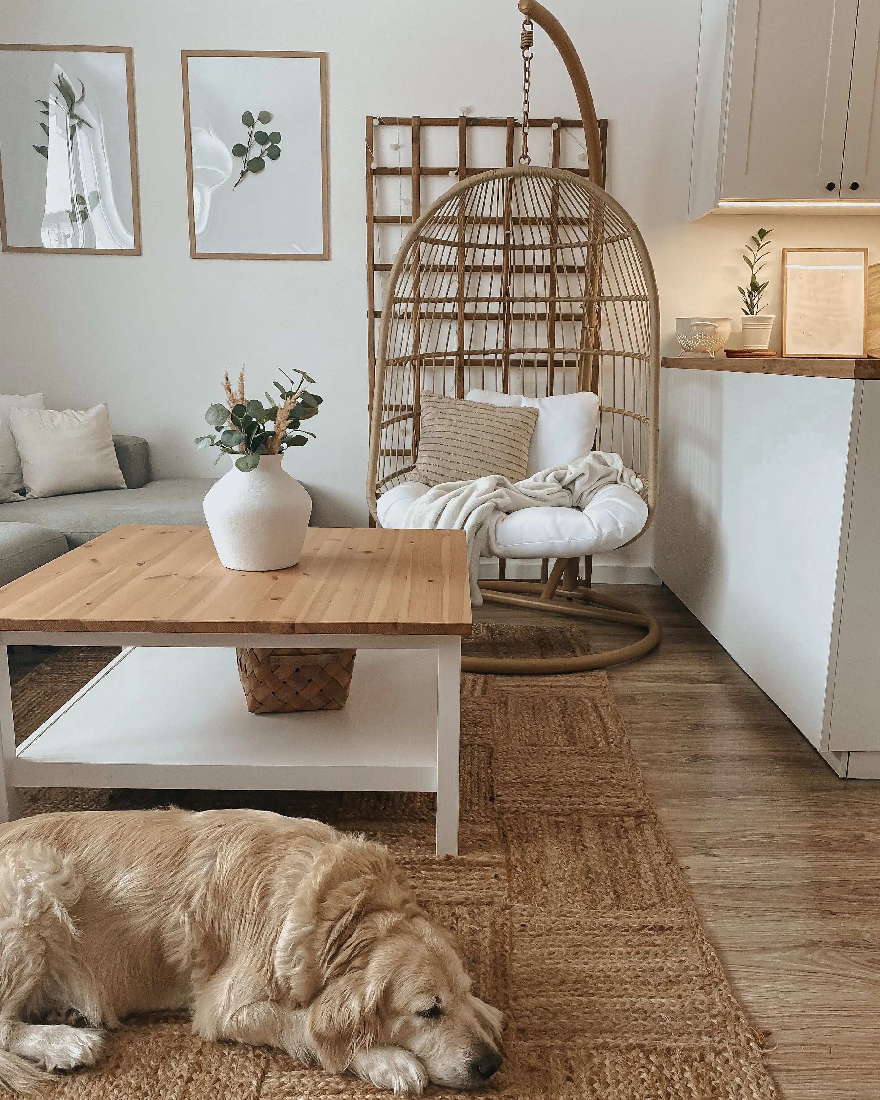 Hangstoel met standaard ALLERA PE rotan Beige