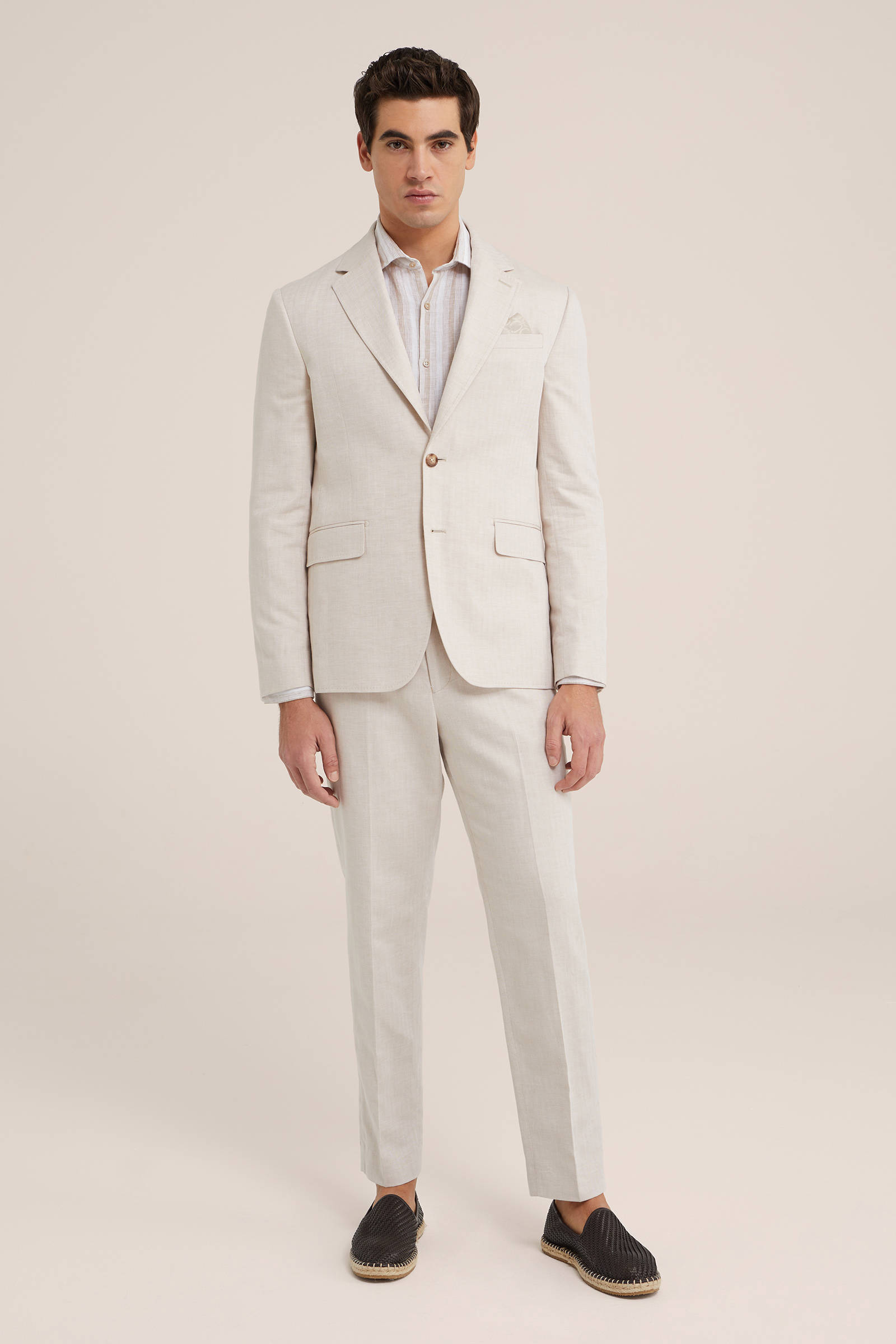 WE Fashion regular fit colbert lichtroze