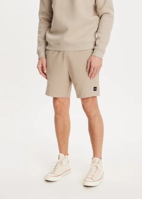 Basic sweat short zand (ZND.L)