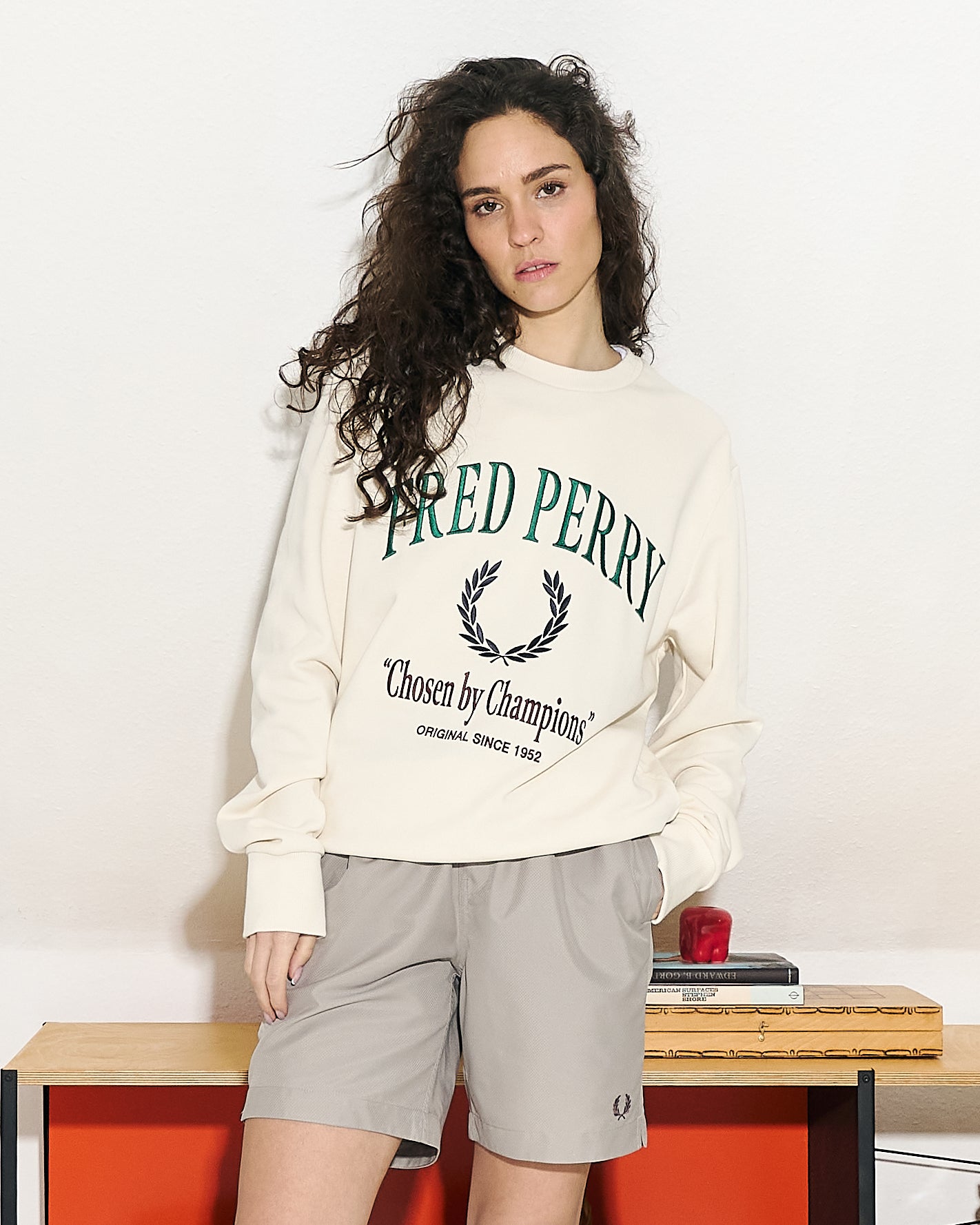 Fred Perry<br>Embroidered Champion Sweatshirt