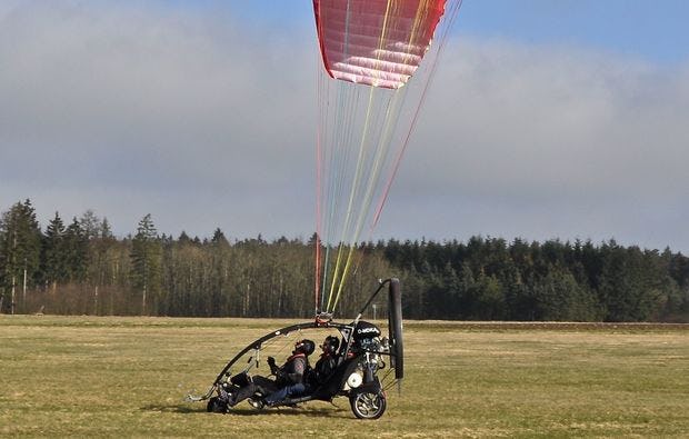 Motorgleitschirm-Rundflug ab Hörsten als Geschenk
