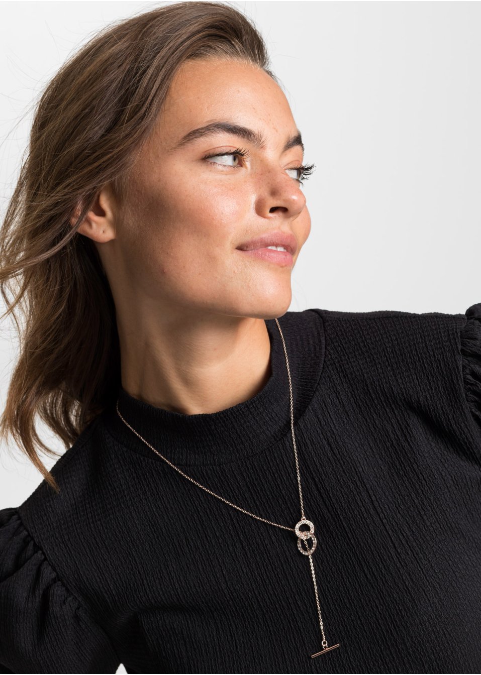 Collier orné de cristaux