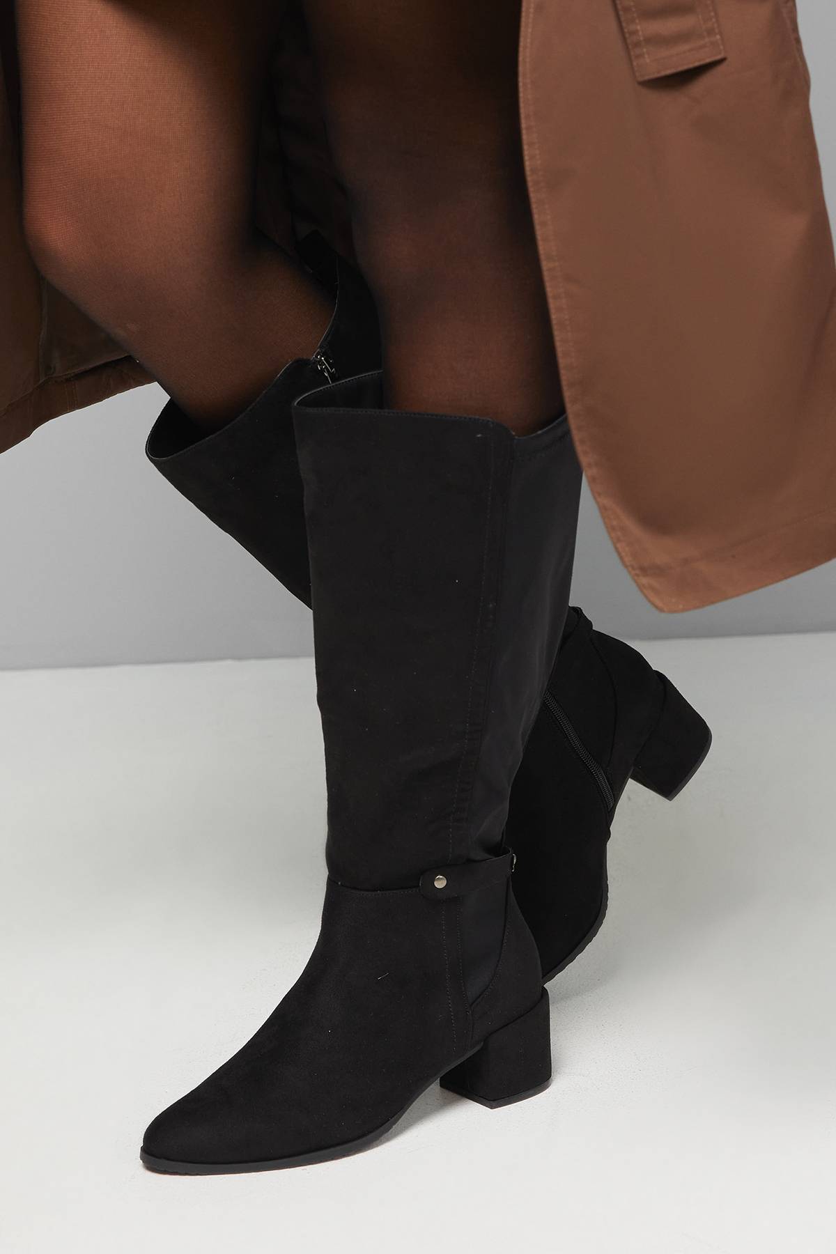 Wallis Bottes Hautes au Genou Hallen Coupe Extra Large avec Dos Extensible et Talon Bloc Moyen