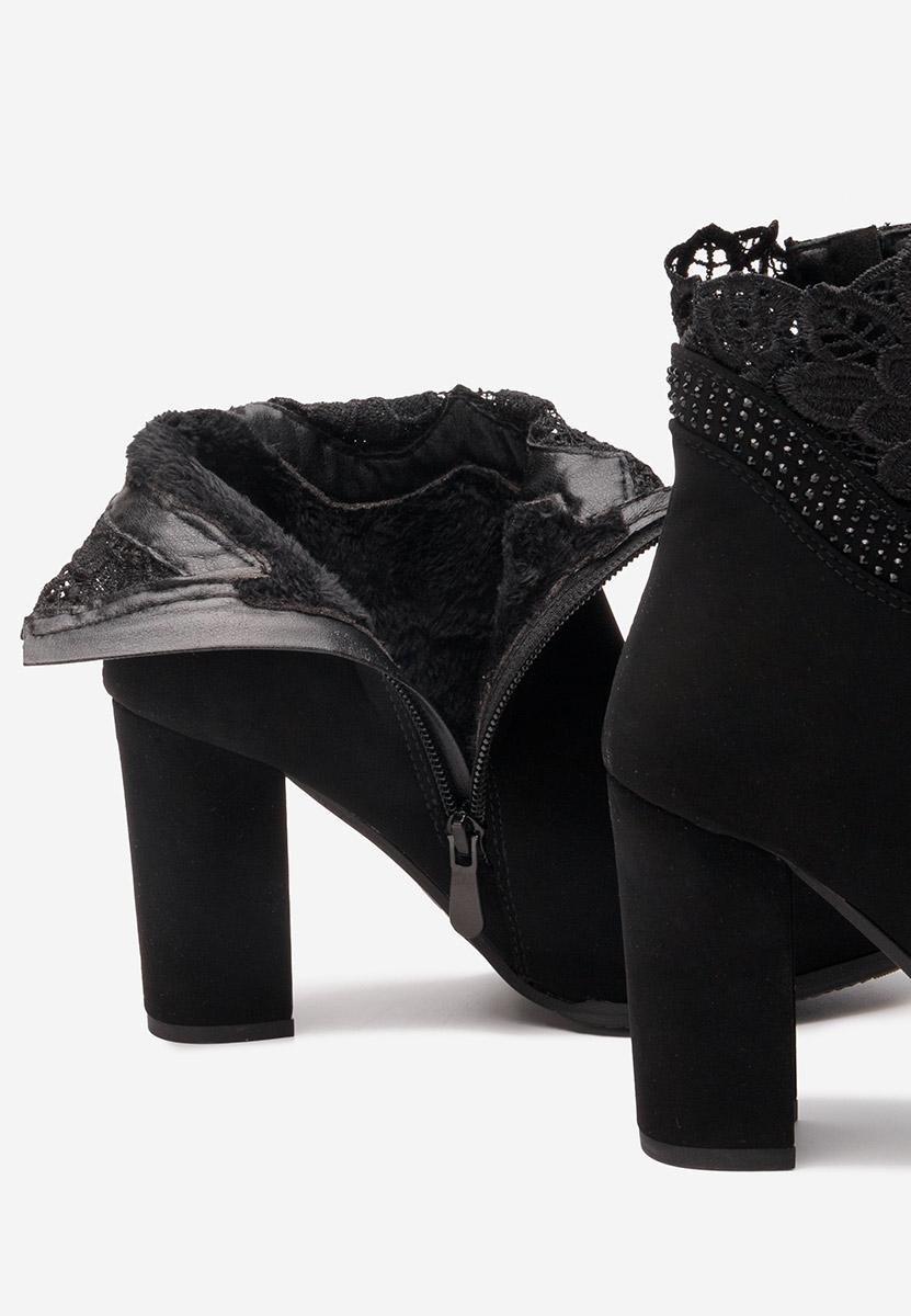 Bottines à gros talon noires Keylah