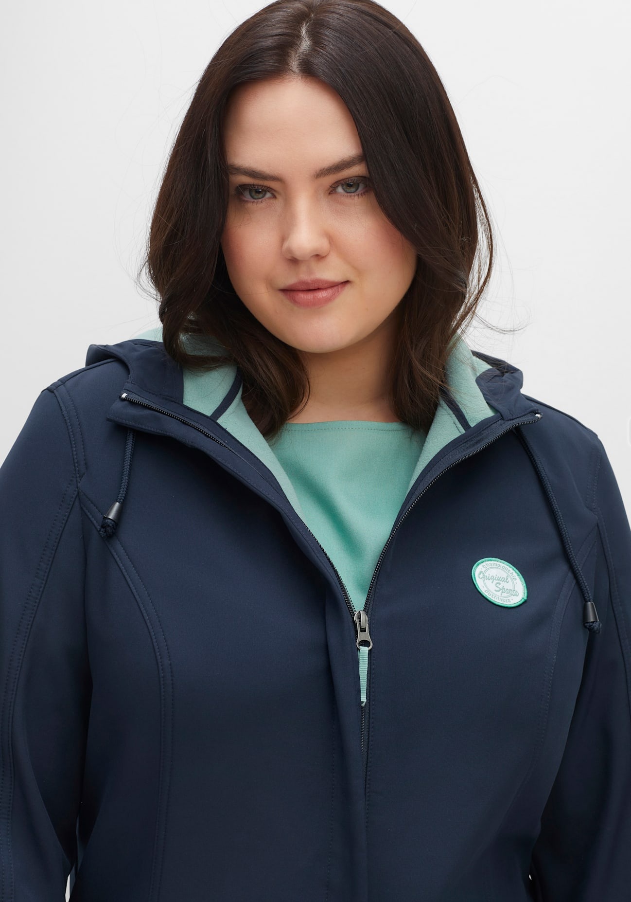 Sheego Softshelljacke mit Kapuze