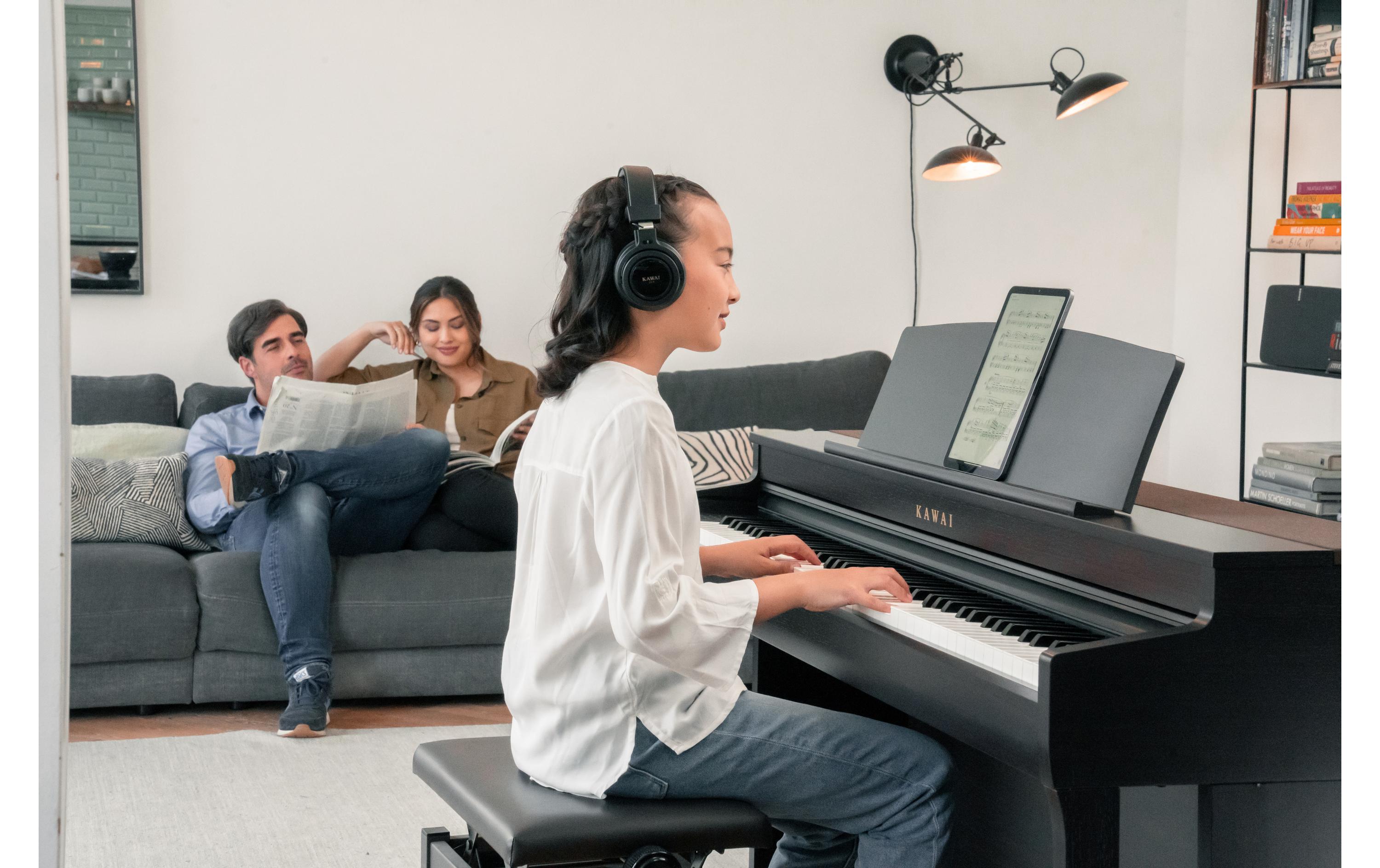 E-Piano CN-301 – Rosenholz<br>Digitalpiano mit Bluetooth-MIDI-Konnektivität, USB-Audiofunktionen und Unterstützung für die neuesten Apps
