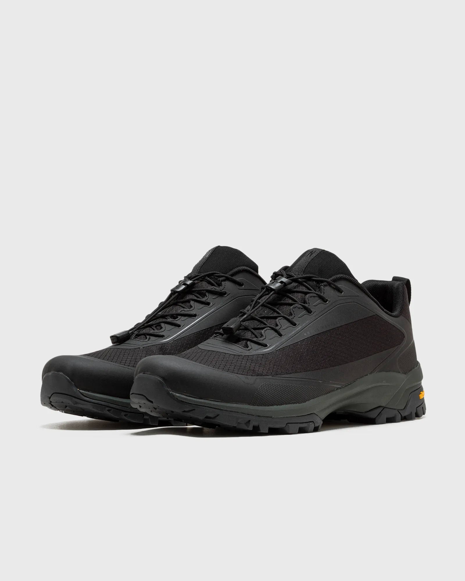 Norse Projects Laced Up Runner V02