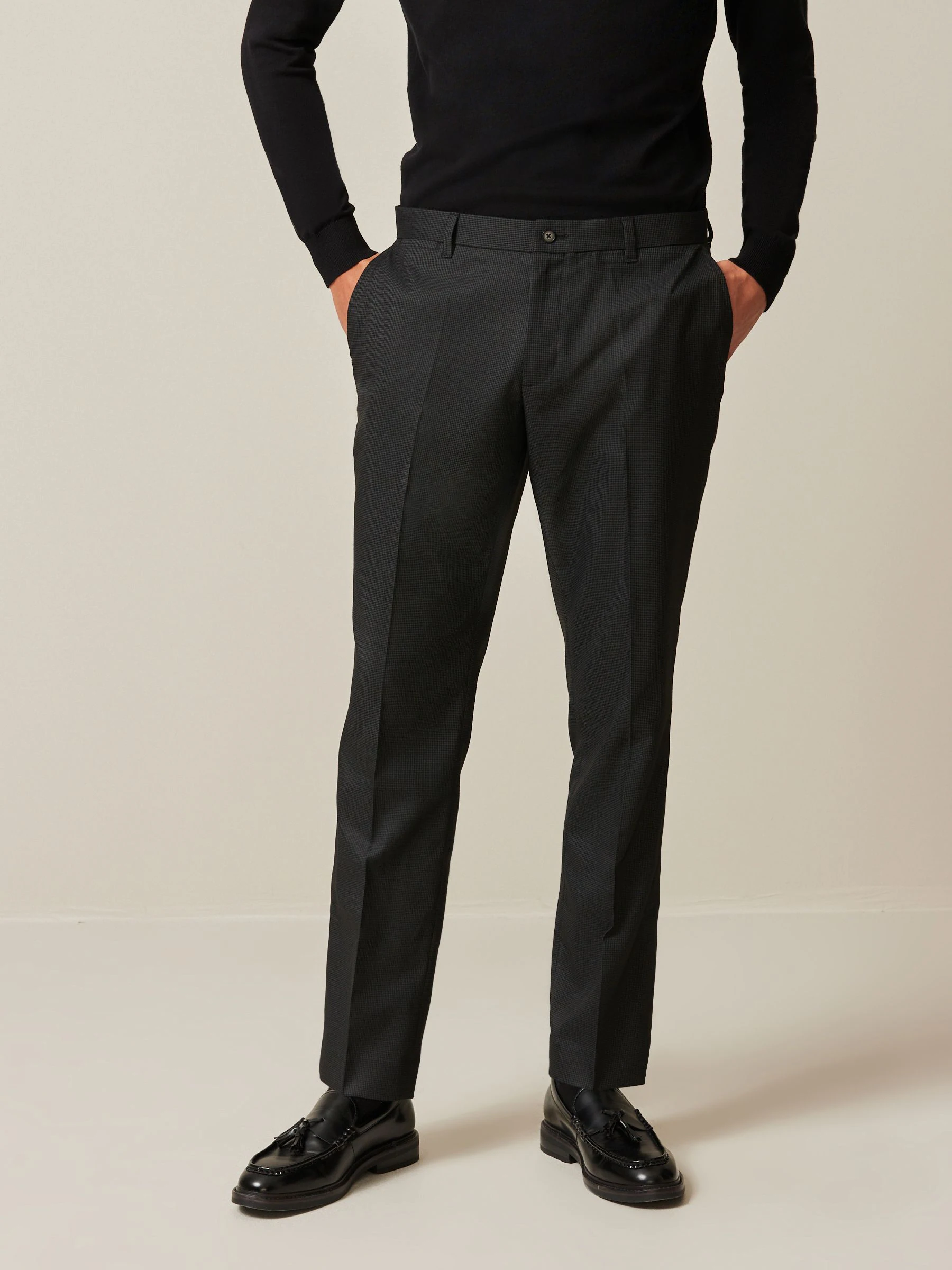 Zwart - Slim Fit - Modieuze broek met textuur