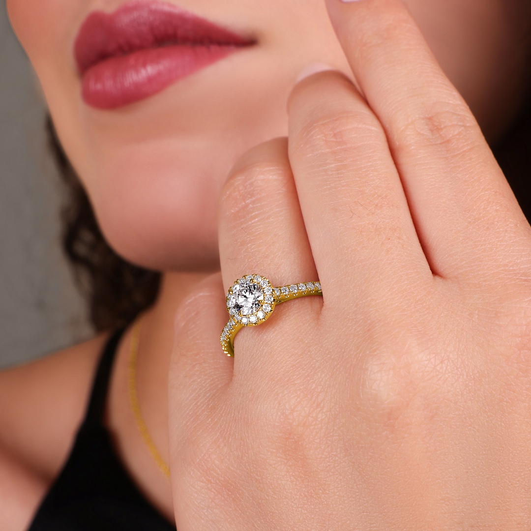 Halo Diamantring 750/18 K Gelbgold 0.85 ct G/si