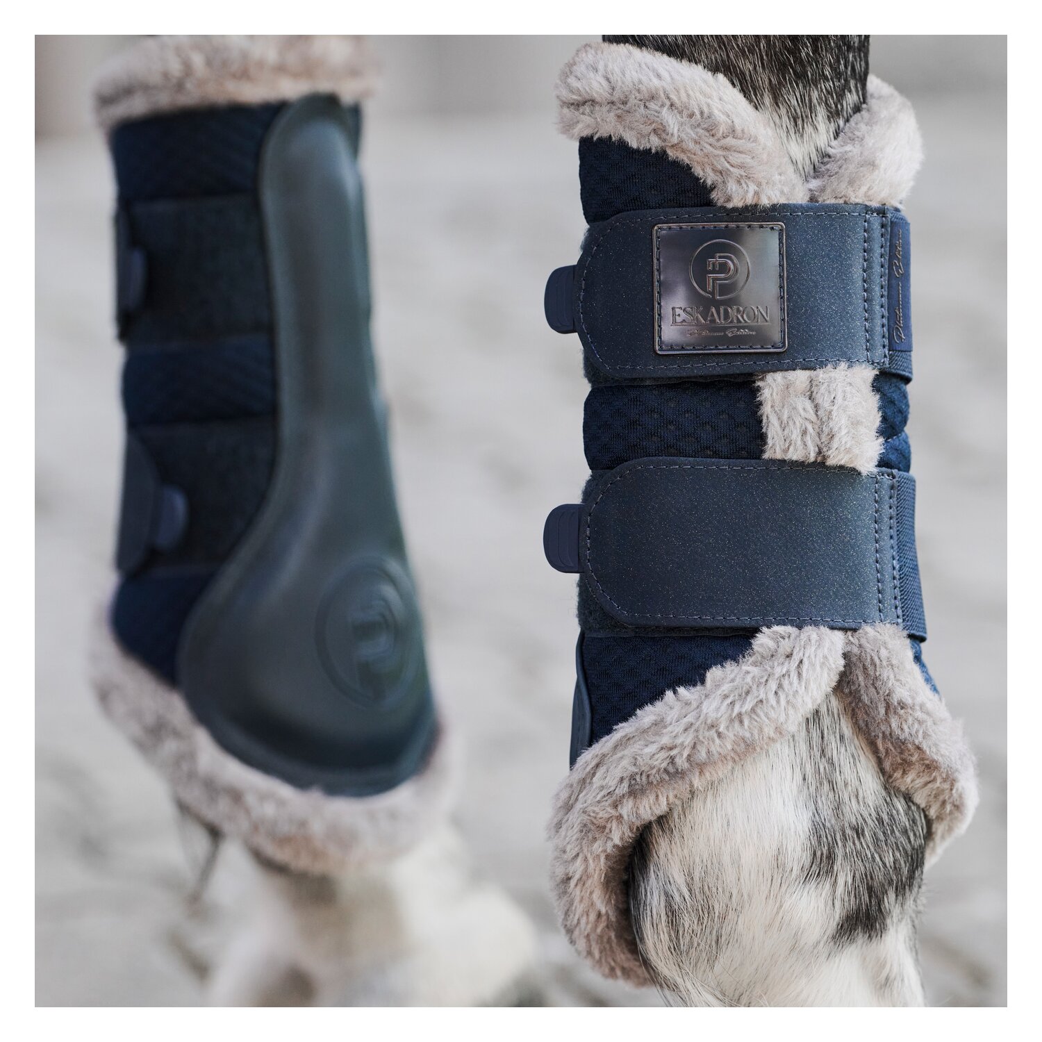 ESKADRON Platinum Gamaschen Mesh Faux Fur  - atlantic blue