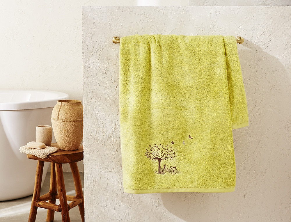 Drap de bain-Dimanche à la campagne
