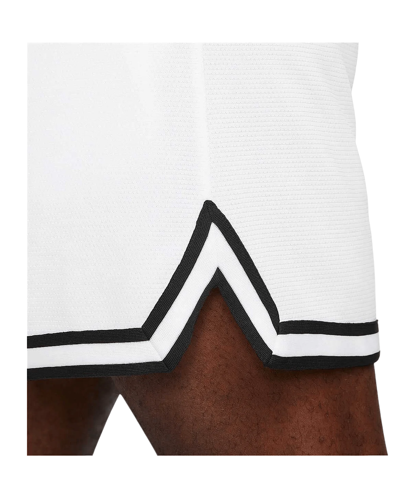 Nike NK DNA 6In Short Weiss Schwarz F100