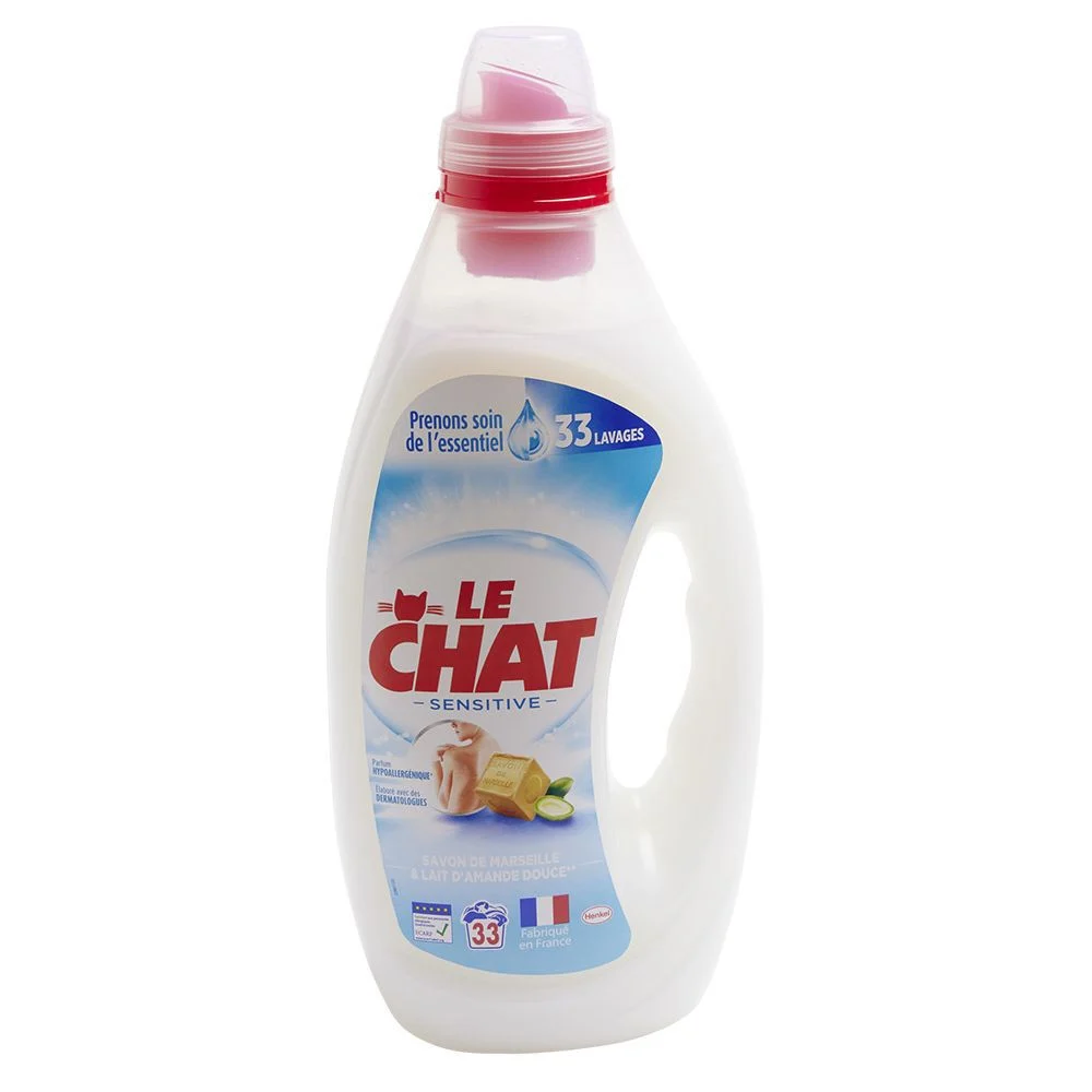 Lessive Le Chat Classique Sensitive amande douce 33 lavages 1,65L