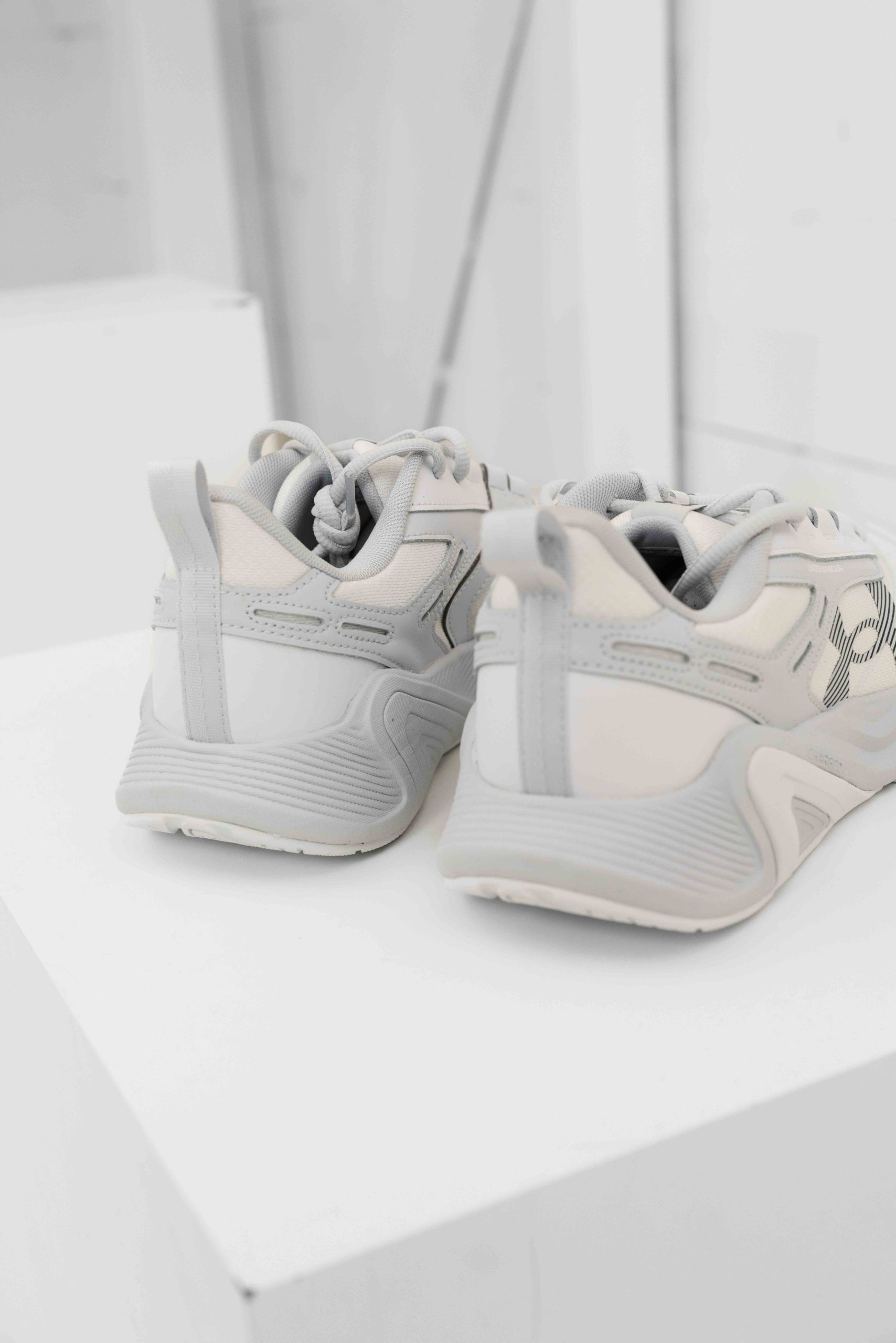 Under Armour Charged Commit TR 5 Sneakers Heren Wit