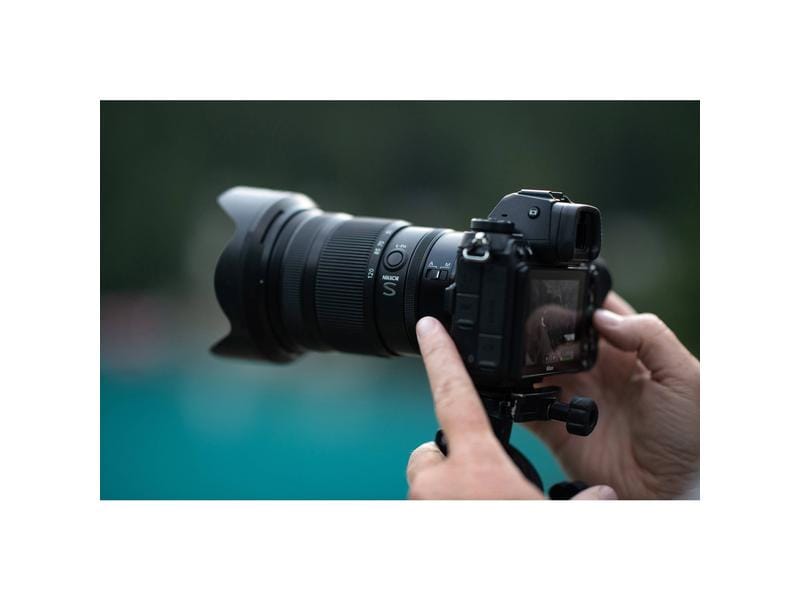 Nikon Zoomobjektiv NIKKOR Z 24-120mm F/4 S Nikon Z Äusserst vielseitiges Weitwinkel-Tele-Zoomobjektiv