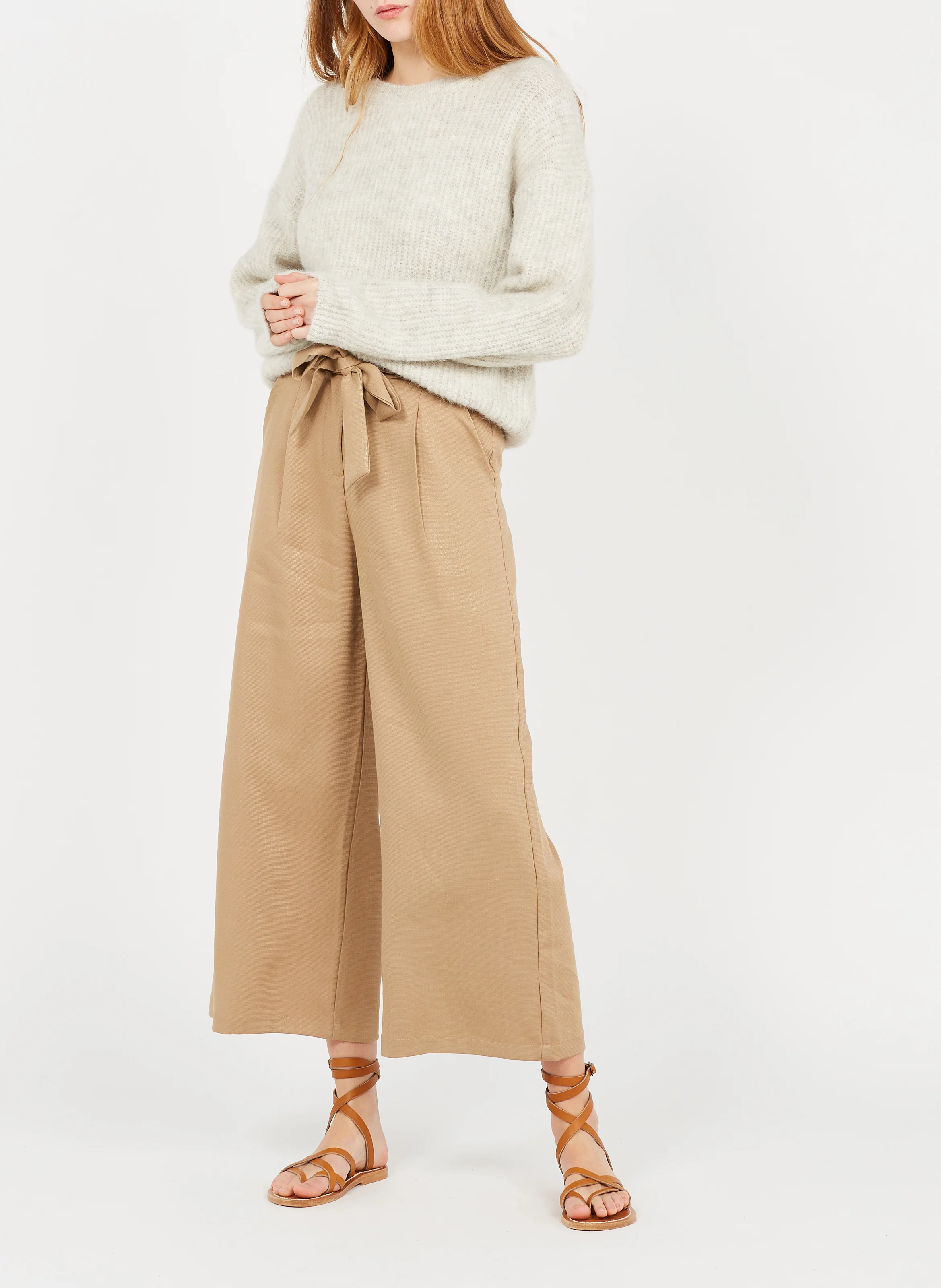 EAST - Pull droit à maille duveteuse en laine mélangée | Beige