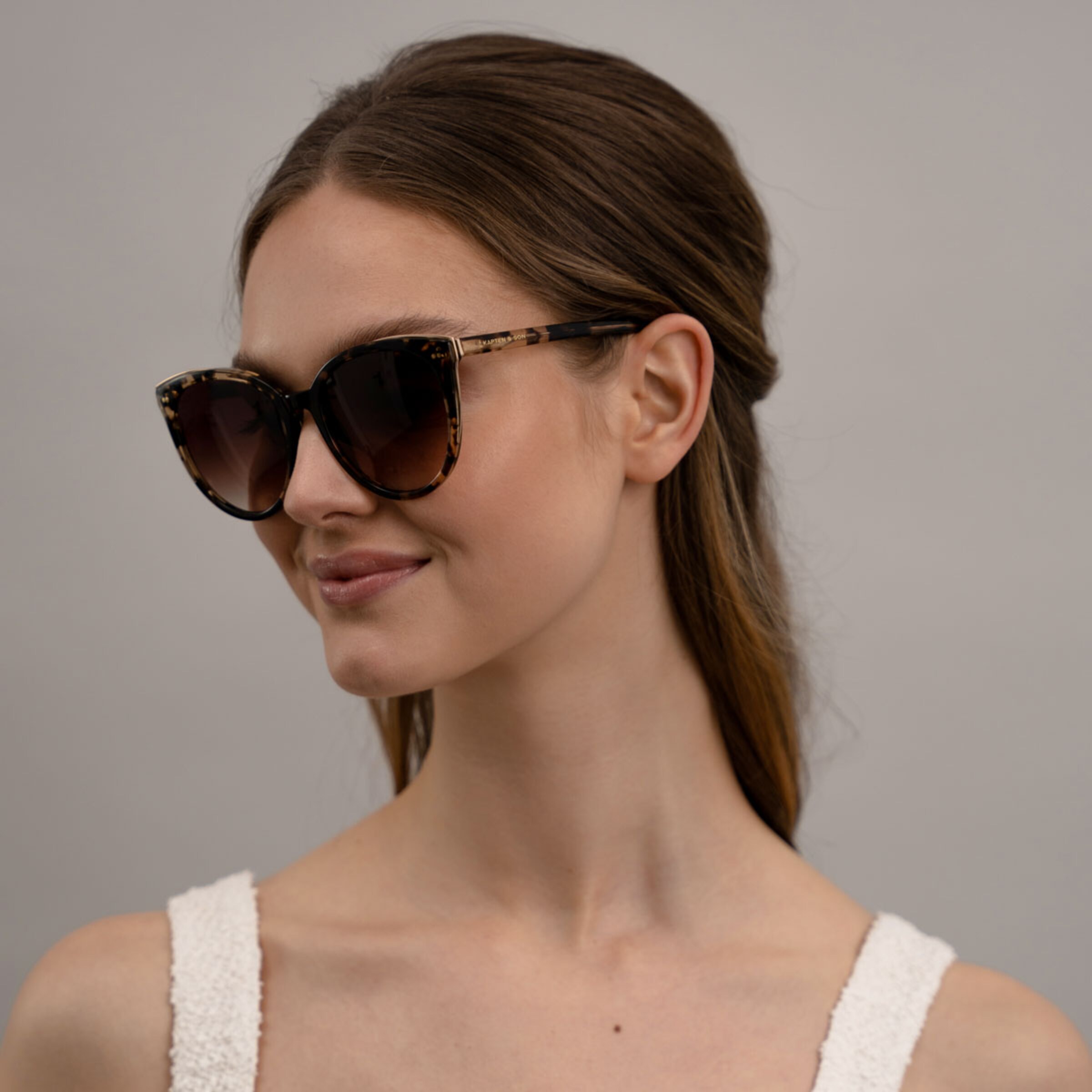 Manhattan Crystal Tortoise Brown