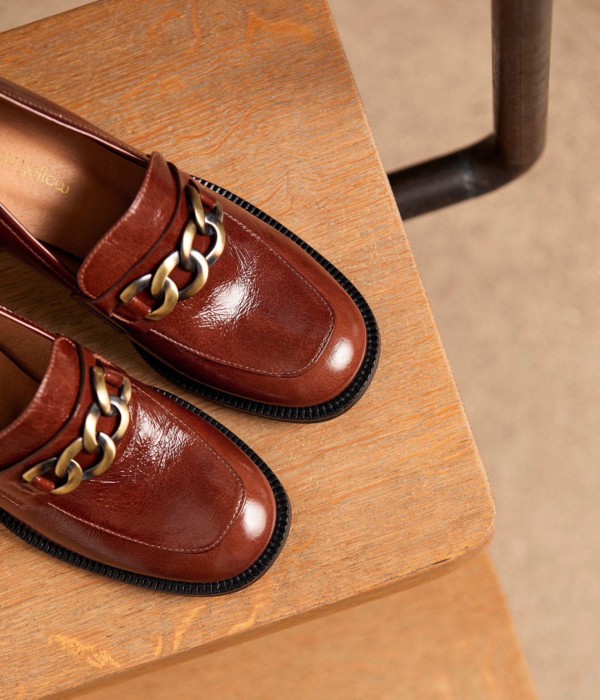 Mocassins verni marron Ariane