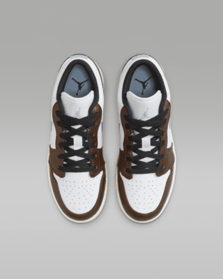 Air Jordan 1 Low SE Older Kids' Shoes