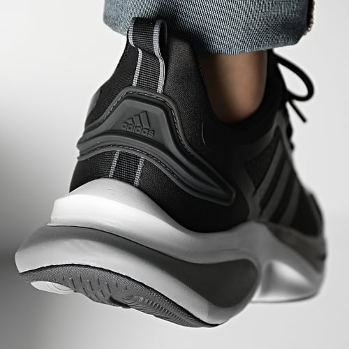 Baskets Alphabounce Plus HP6144 Core Black Carbon Grey Three