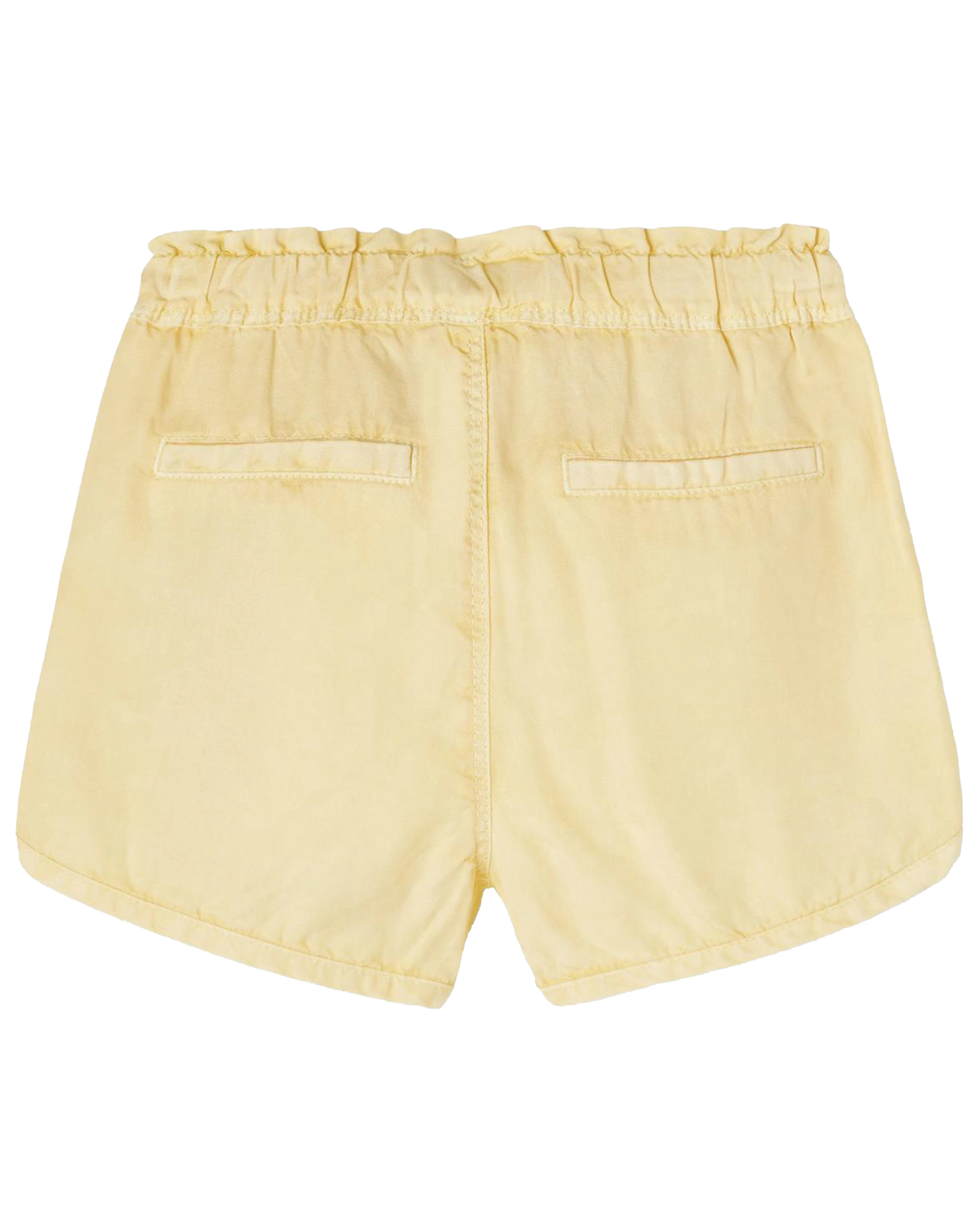 Shorts NMFBECKY TWITINDAS in sunlight