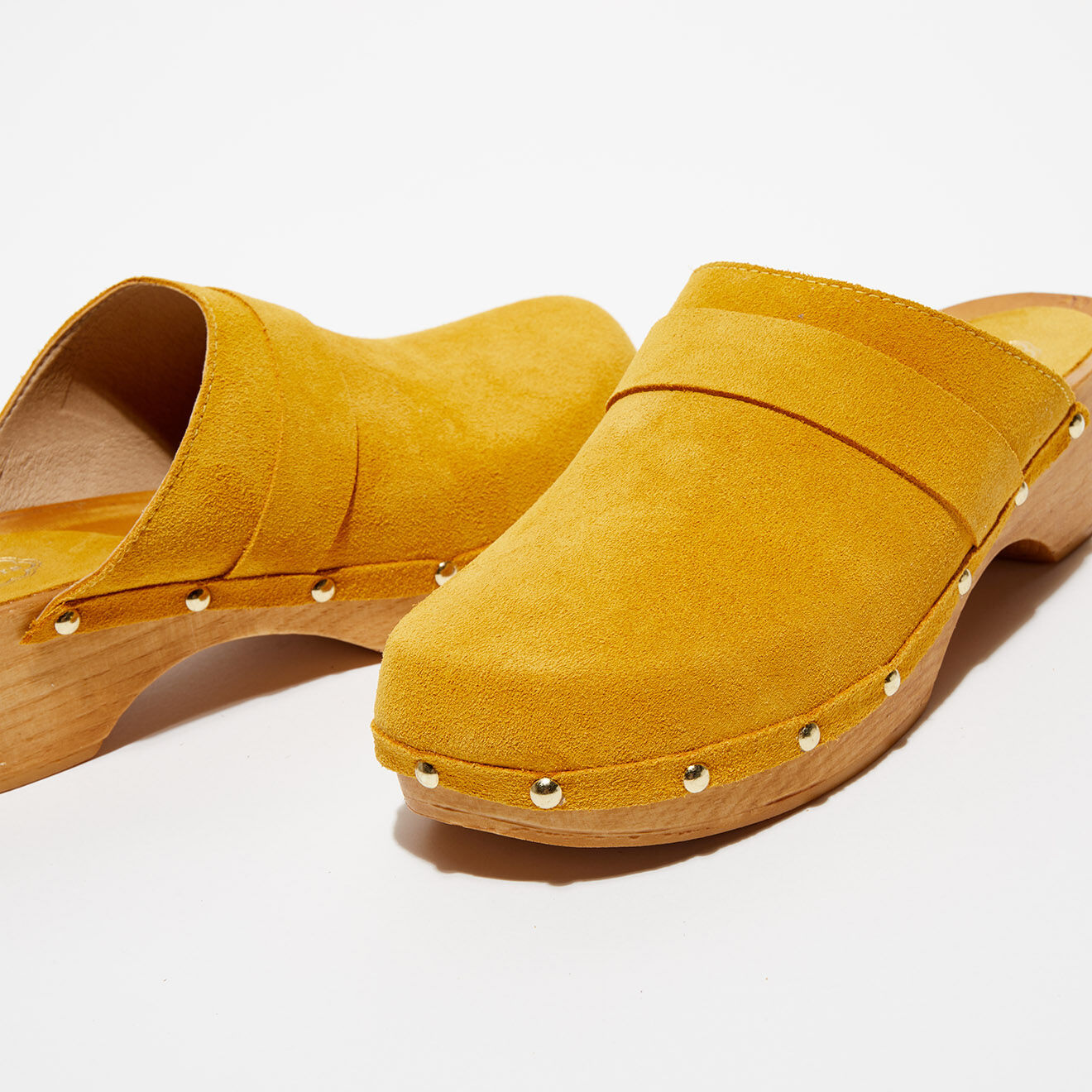 Apologie Studio Sabots en Velours de Cuir Sofia miel - Talon 5 cm
