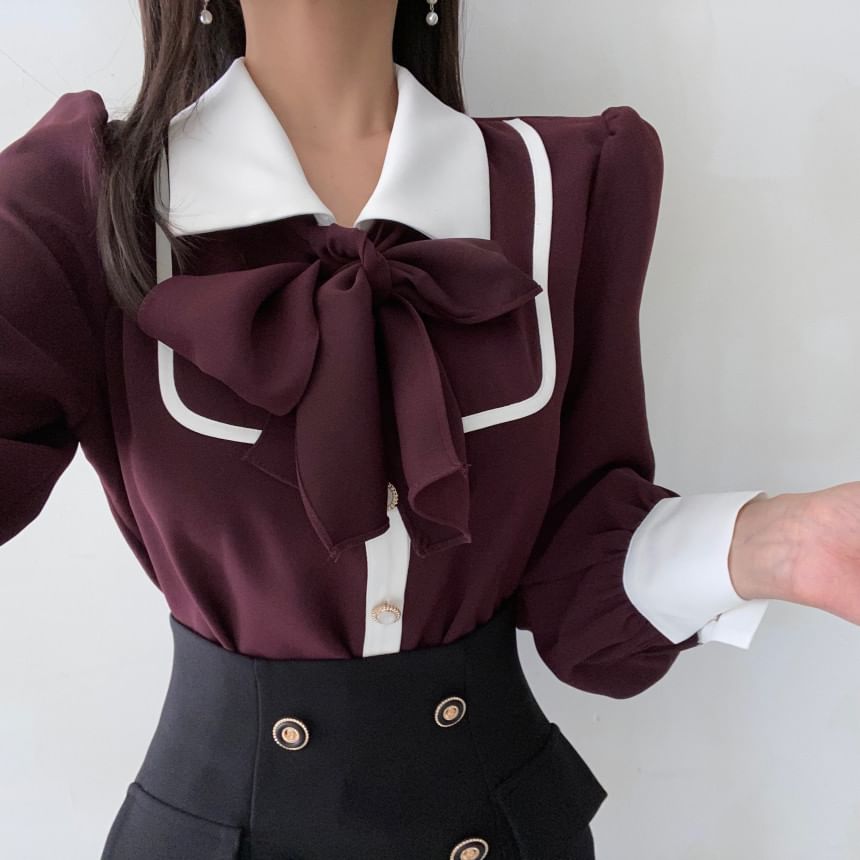 MELLO - Blouse met lange mouwen, kraag en linthals in twee kleuren