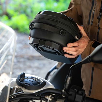 Sacoche réservoir Shad E09CL PRO Click system (5 à 8 litres) Universel - Noir
